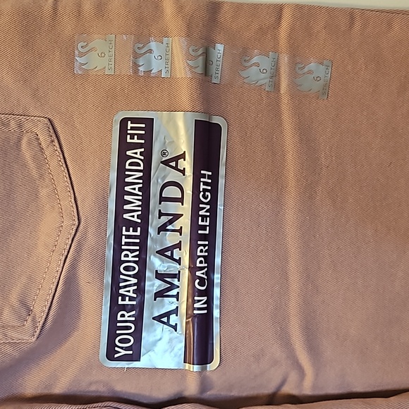 *NWT* Gloria Vanderbilt Amanda Heritage Fit Capri Pant - Picture 6 of 9